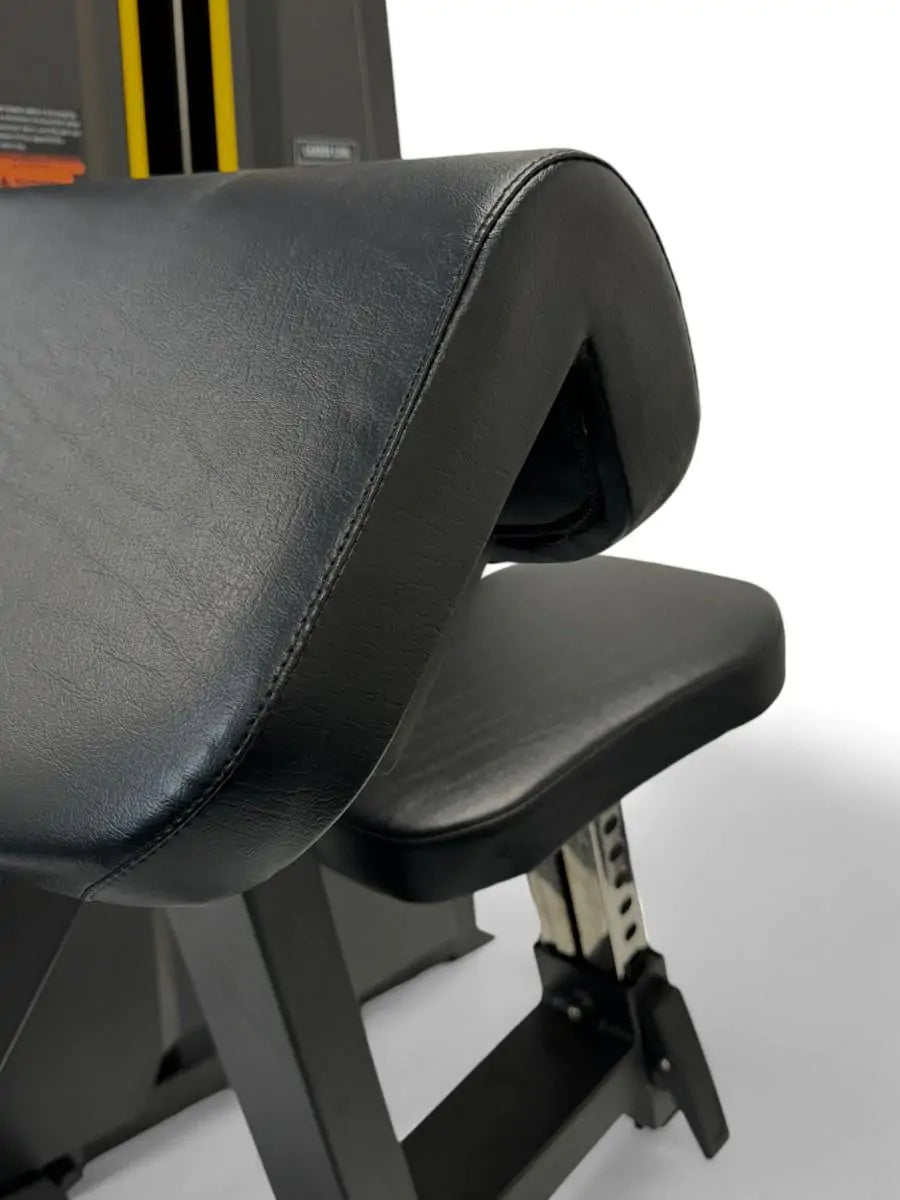 Máquina Bíceps Carga 130 Kg Linha Hard