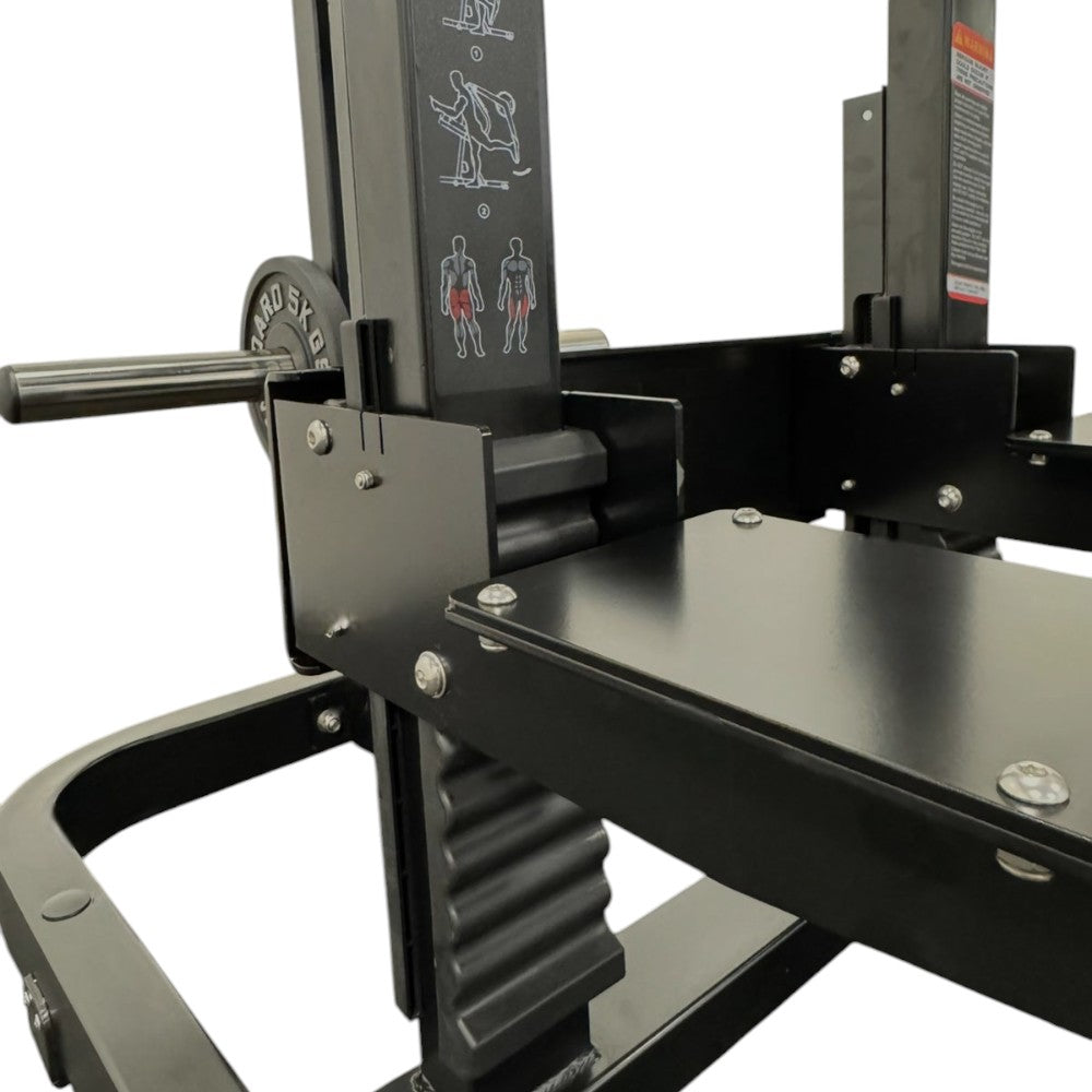 Máquina Flexora em Pé Articulada Linha Hamer Arzur Fitness
