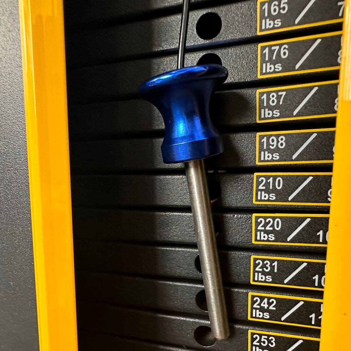 Máquina Glúteo Vertical 120 kg Linha Hard