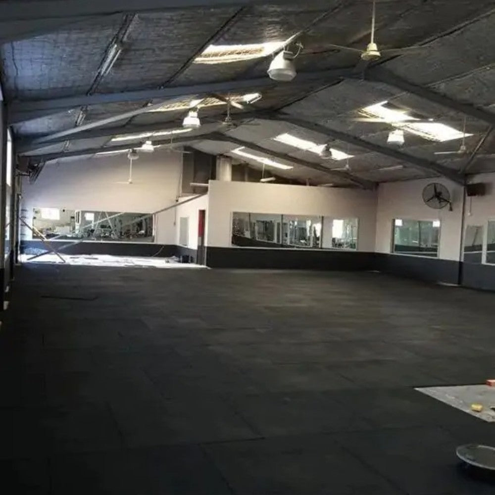 Piso Borracha 15mm 1m x 1m Preto Liso M²
