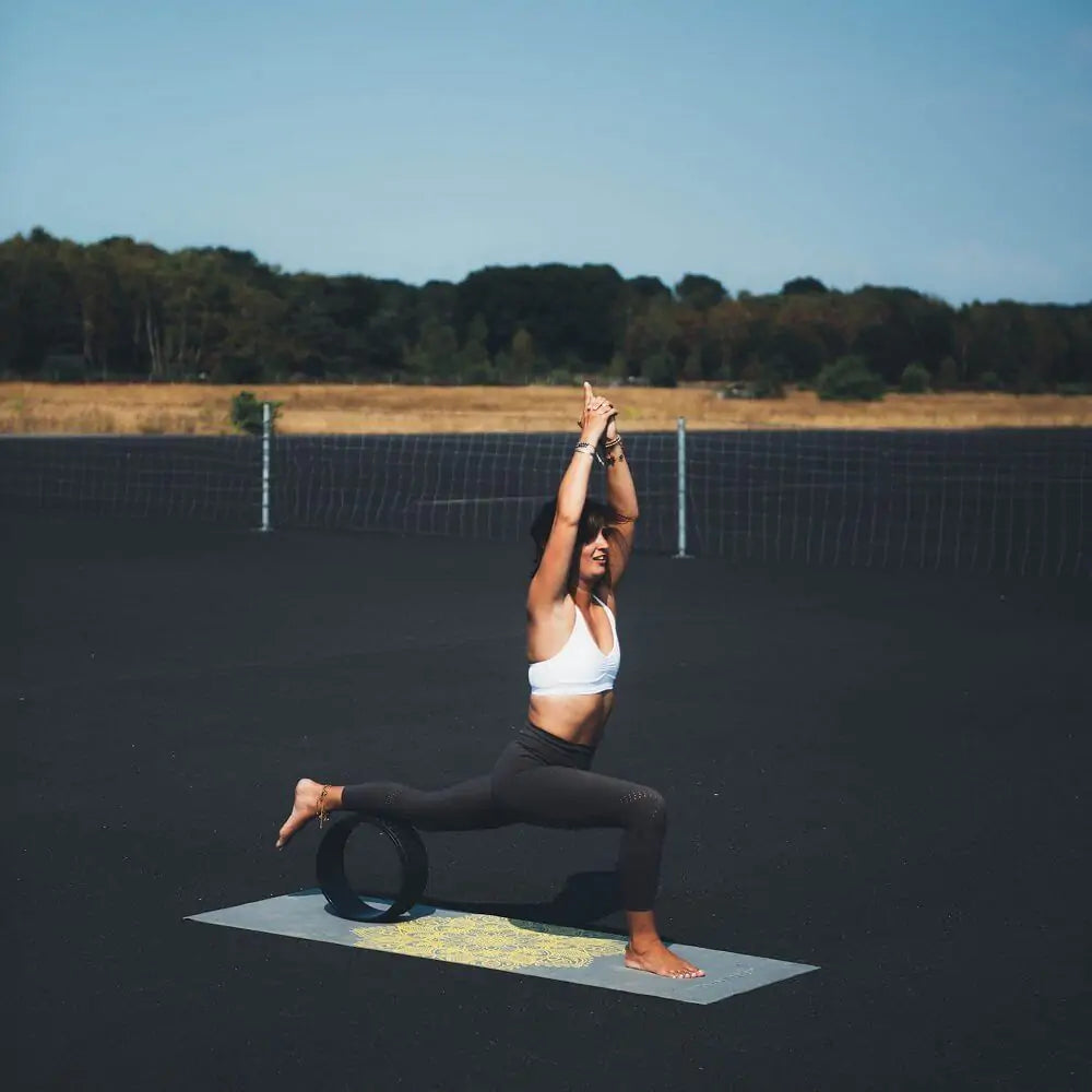 Anel Arco para Yoga e Pilates Roda Magic Circle Preto